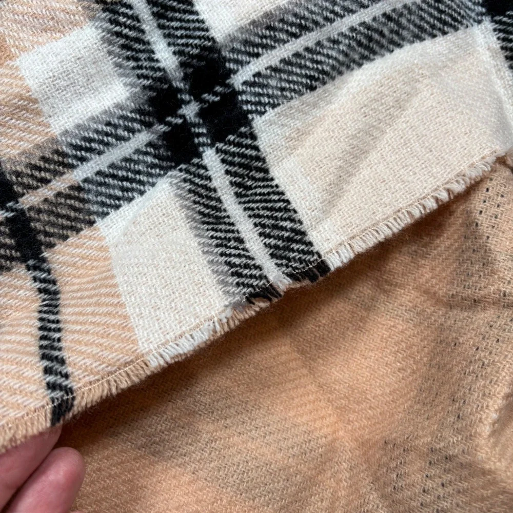 Steve Madden Reversible Plaid Blanket Scarf Shawl Wrap‎ Neutral One Size Acrylic